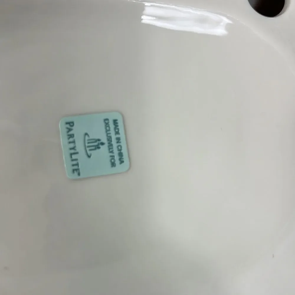 PartyLite Ceramic Christmas Holly Sleigh P7663 EUC